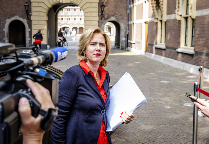 Het Feyenoord-hoogtepunt van minister Cora van ...