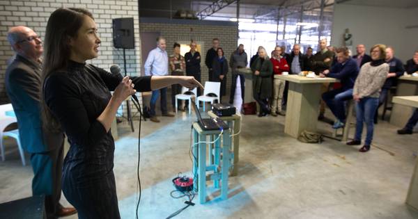 Boeren en burgers samen op bres voor bijzonder beekdal Kleine Beerze - Eindhovens Dagblad