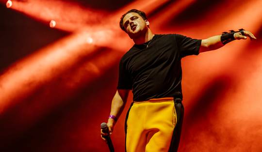 Glints reikte op Rock Werchter naar de sterren die hij een uur lang van de hemel zou spelen ★★★★☆