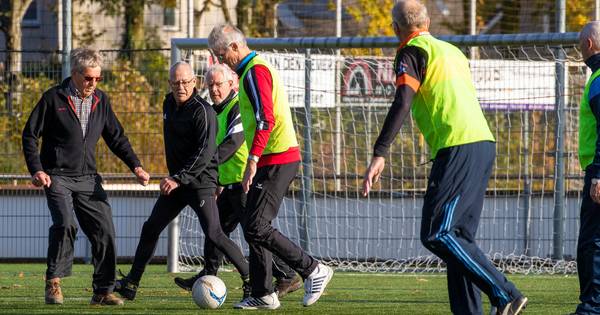 Walking football scoort bij GVV'63 in Gameren. is net een reünie - BD.nl