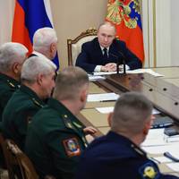 ‘Poetin heeft het me verteld’: Trumps reactie op vermeende Oekraïense aanval toont zwakte ‘ijzersterke veiligheidsgaranties’