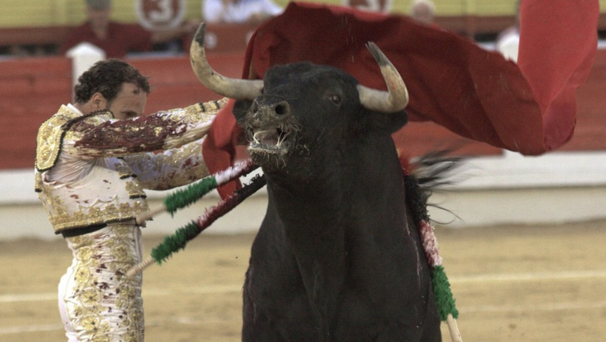 Roméo Dumoulin Schilderijen vh. te Koop Het stierengevecht