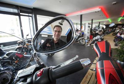 Oudste motorzaak van Nederland vraagt faillissement aan