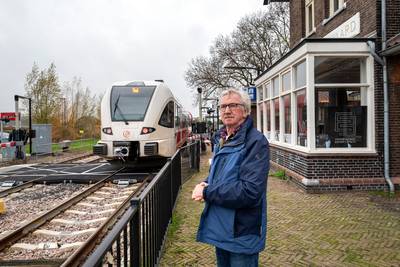 Verdwenen beroepen maken het spoor kil, zegt auteur Carel van Gestel uit Driel: ‘De mens is vervange