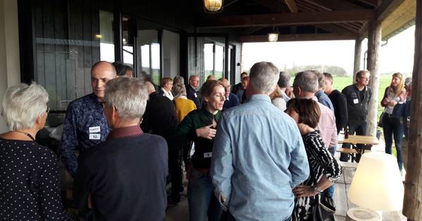 108 buren op de koffie in Persingen
