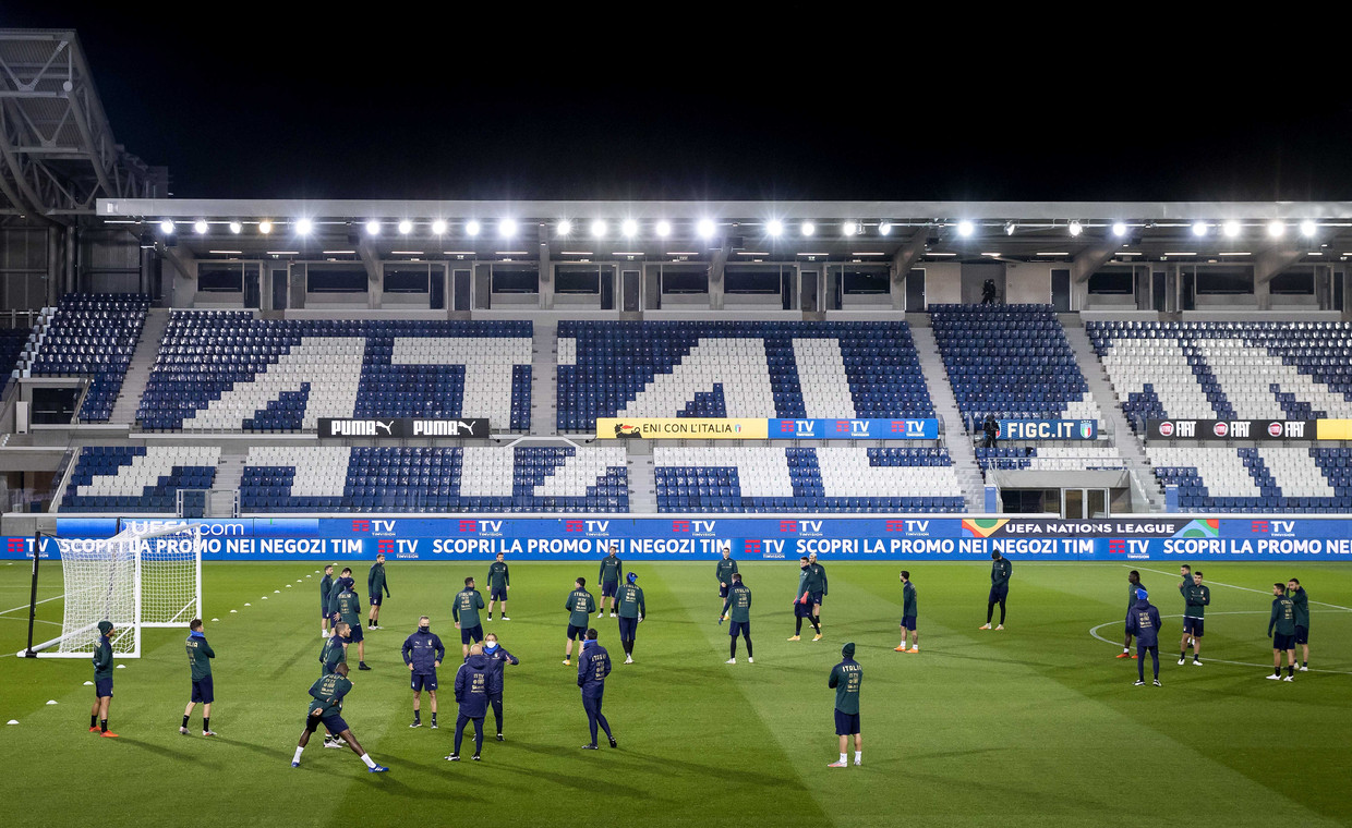 Il virus ora incombe come una minaccia sopra la partita dell’Internazionale arancione contro l’Italia