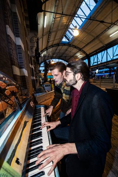 Ierse folksensatie keert terug in Nijmegen, eerst op straat en daarna in Doornroosje