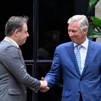 Verlenging abortustermijn lijkt nog niet voor meteen • Herinvoering afgeschafte opkomstplicht is nog Vlaams knelpunt