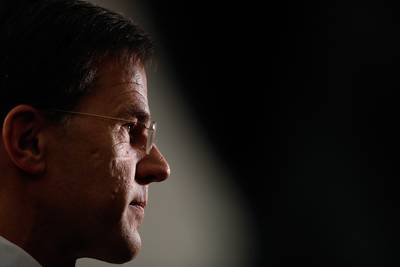 Rutte geeft Buma veeg uit de pan over aanval op minister Bruins