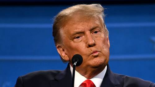 Trump won het laatste verkiezingsdebat met leugens. Maar dit keer won hij tenminste