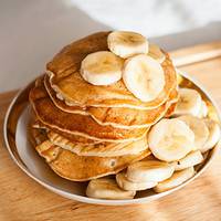 Deze pannenkoeken maak je met slechts 2 ingrediënten