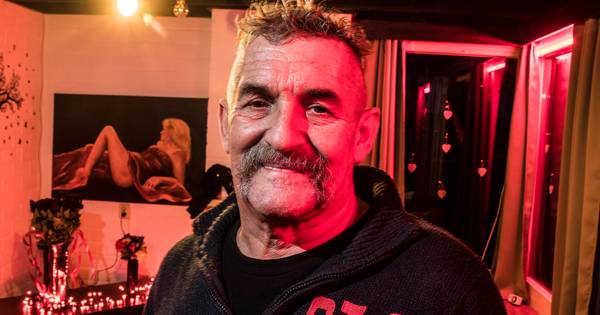 Eigenaar sekshut Reutum doet aangifte tegen gemeente wegens discriminatie tegen Polen - Tubantia