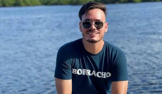 Deze influencer-kleinzoon van Fidel Castro ontpopt zich als (voorzichtige) criticus van Havana