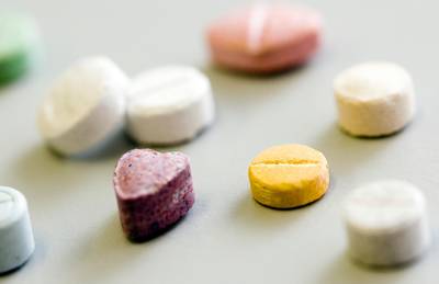 Retourzending van ruim 28.000 slechte xtc-pillen eindigt op Duivens fietspad