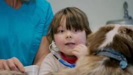Met een stethoscoop kunnen de kinderen dieren horen spreken