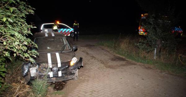 Auto over de kop bij Silvolde, inzittende gewond