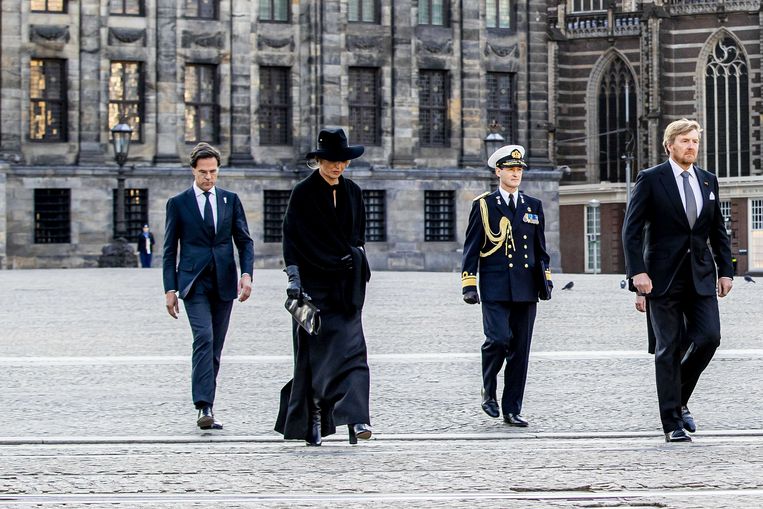 Twee Aanhoudingen Tijdens Herdenking Op De Dam Trouw