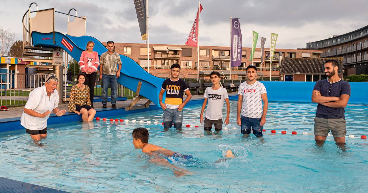 Syrische Tienerbroers Leren In Stolwijk In Recordtempo Zwemmen We Waren Nog Nooit In Het Water Geweest Gouda Ad Nl