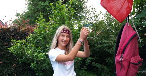 Luna (15) uit Rossum zelfverzekerd naar examenuitslag: 'Nu de havo'