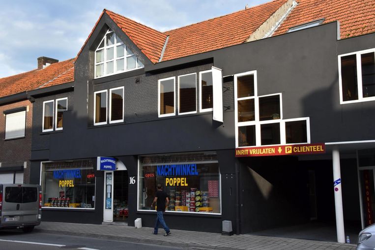 Uitbaters nachtwinkel jagen gewapende overvallers buiten Ravels In de buurt HLN