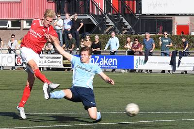 Jordie van der Laan op proef bij Telstar
