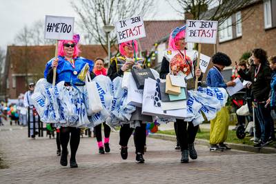 Boerenprotest maar ook #MeToo bij optocht Noord Deurningen