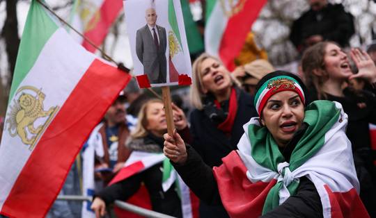 Over ‘de waanzin van een aanval op Iran’: ‘Ik vrees dat we opnieuw met open ogen in een gevaarlijke valstrik zijn gelopen’