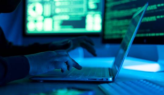 Canadese onderzoekers bouwen met AI computerworm die zichzelf verspreidt zonder menselijke hulp