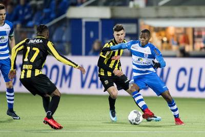 Wereldgoal Mount levert Vitesse zege op bij PEC Zwolle