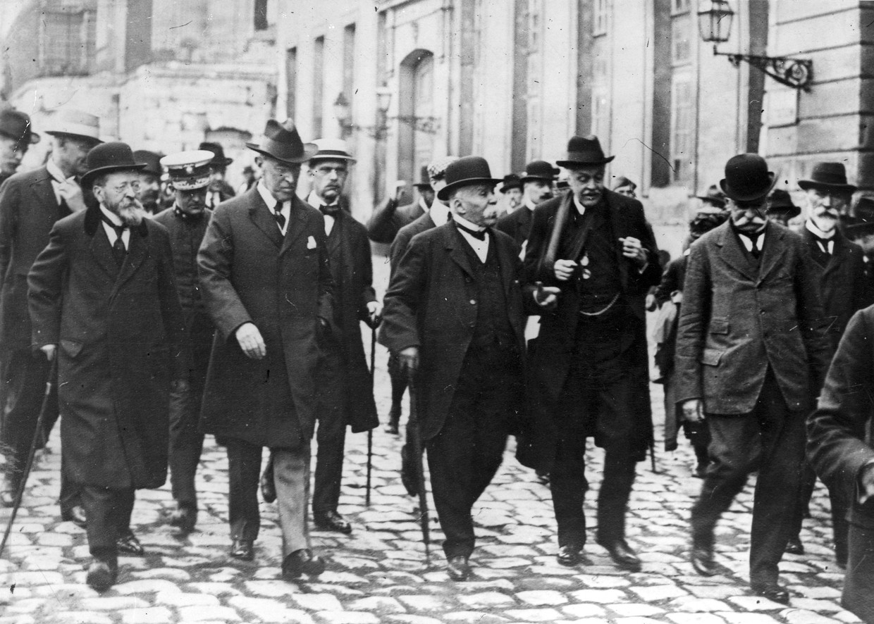 Dagboekfragment Het Verdrag van Versailles beëindigt de Eerste Wereldoorlog De Volkskrant