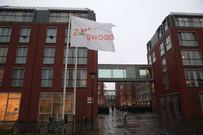 Verdachte zorgmoord is de bij zijn moeder wonende Rahiied A. (21)