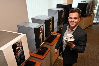 Randy (33) weet alles van de koffieautomaat: ‘Hier valt de beslissing’