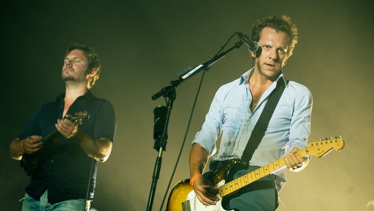 dEUS draagt Lowlands-show op aan slachtoffers Pukkelpop ...