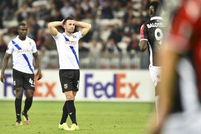 Vitesse kansloos onderuit in Nice