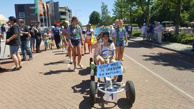 Alle kinderen winnaar vanwege hitte bij School- en Volksfeest Goor