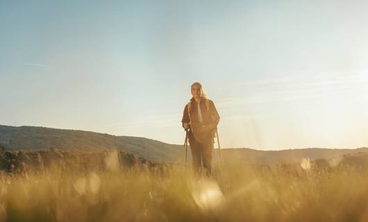 Wandelen én spieren kweken? Deze 5 slimme trucs helpen je op weg