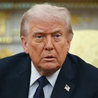 Trumps zwalkende uitleg over Iran valt slecht bij zijn achterban