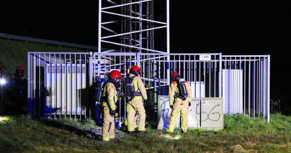 Link tussen brand in zendmast Liessel en complottheorieën? - Eindhovens Dagblad