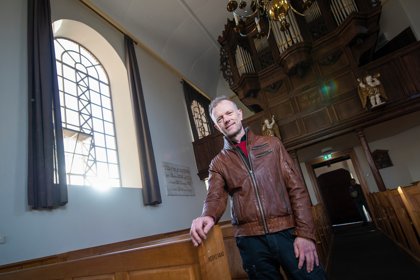 Geen regenboogvlag maar een homoseksuele dominee in Loenen ‘Een veel