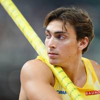 Wereldrecords, een stuntsprint en een lok à la Timothée Chalamet: Hoe Mondo Duplantis al lang groter is dan zijn sport