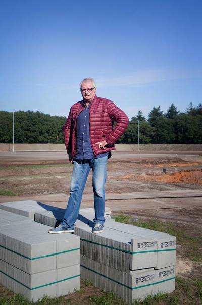 Bertus Hendriksen krijgt lintje