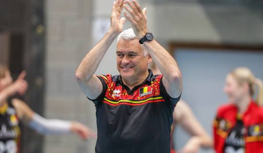 Na tuchtzaak keert ex-bondscoach Vande Broek terug in volleybal: ‘Mogelijkheden in Istanbul zijn enorm’