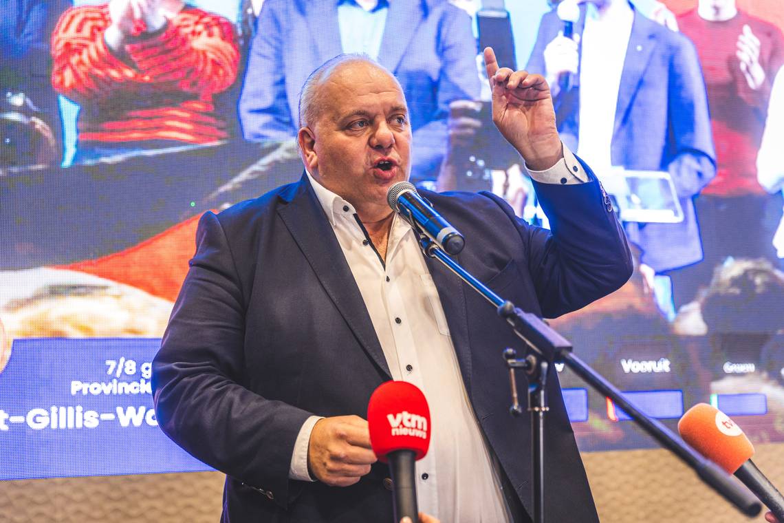 Guy D'haeseleer wordt eerste Vlaams Belang-burgemeester – volg live updates