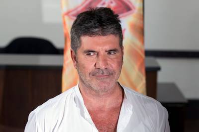 Simon Cowell ondergaat pijnlijke facelift