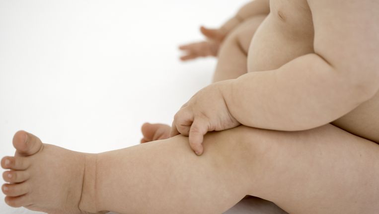 Waarom hebben baby's een bolle buik? | De Volkskrant