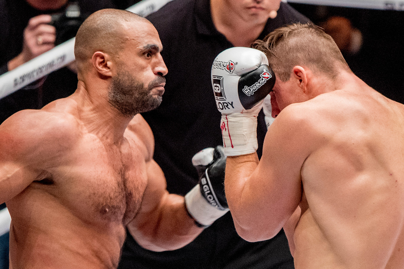 Badr Hari wil half jaar cel zo snel mogelijk uitzitten Foto bndestem.nl