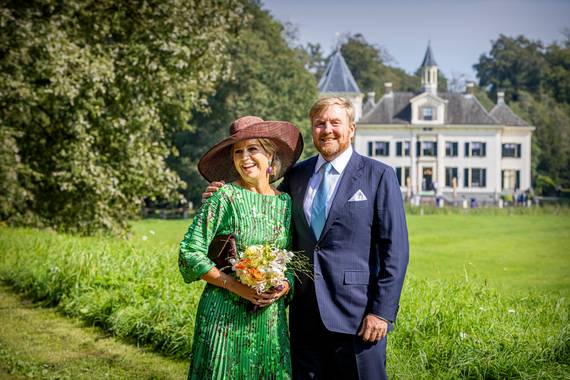 Willem-Alexander en Máxima gaan Oekraïense vluchtelingen opvangen (en wel hier)