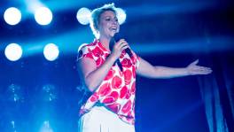 Vanessa Chinitor betovert nog steeds met ‘Like The Wind’