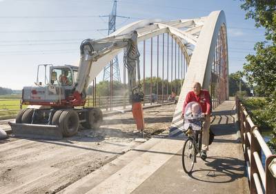 Hengelerbrug Goor in slechte staat: brug langer dicht