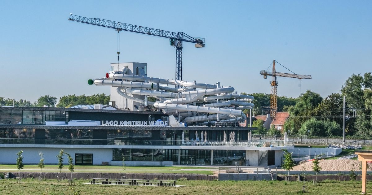 Postkaartjes kondigen nieuwe glijbanen zwembad Weide aan opening met herfstvakantie Kortrijk